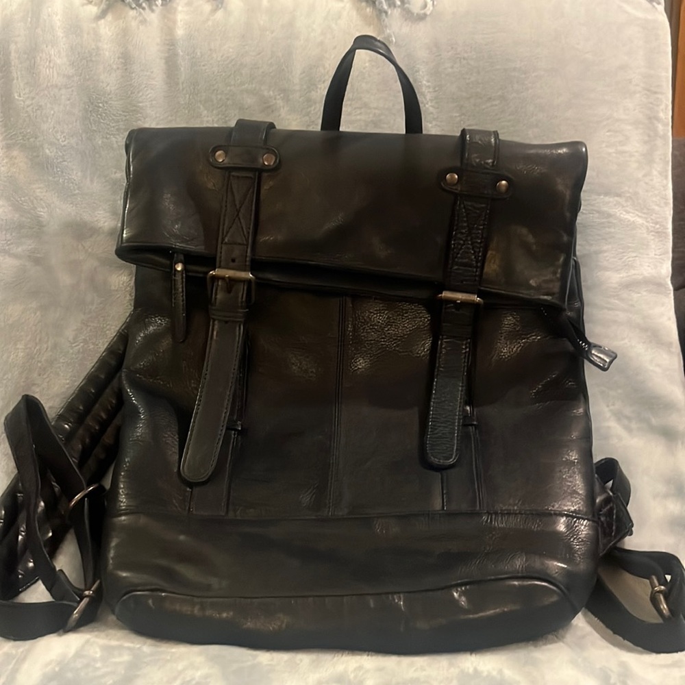 Leather Navy Blue Top Close Backpack EUC